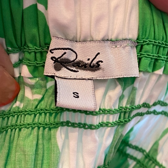 New! Rails Seville midi Dress in Lotus Green smocked floral nwot 33452 - Picture 11 of 16